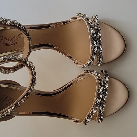 Wedding heels, size 8.5 - Picture 3 of 3